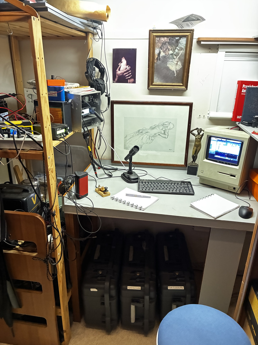 Funk- und Radio-Design mit Art-Deco-Stil